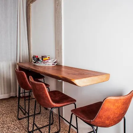 Ca Mascaron 公寓 *