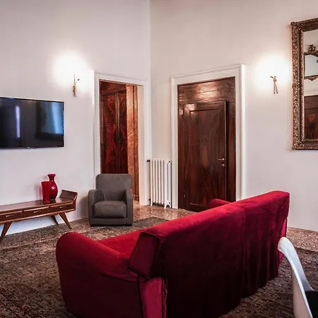 Ca Mascaron דירה *