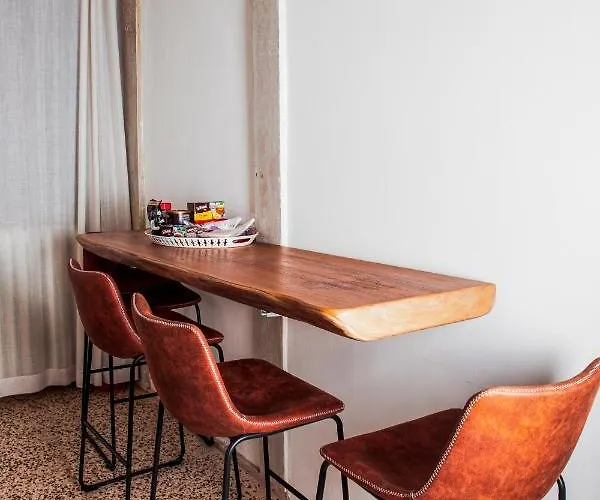 Ca Mascaron Apartman *